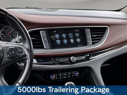 Used 2018 Buick Enclave Avenir w/ Avenir Technology Package AWD/4WD image 12