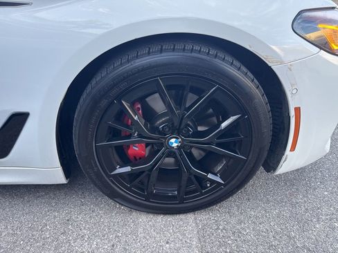 Certified 2022 BMW 530i w/ M Sport Package RWD image 3