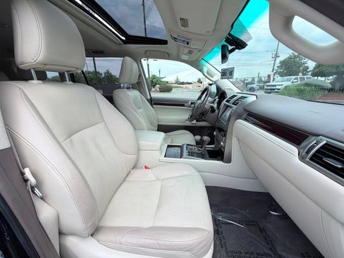 Used 2019 Lexus GX 460 Premium w/ Premium Package AWD/4WD image 25