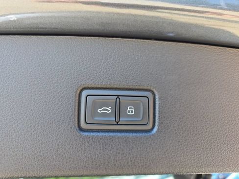 Used 2024 Audi Q5 2.0T Premium Plus AWD/4WD image 16