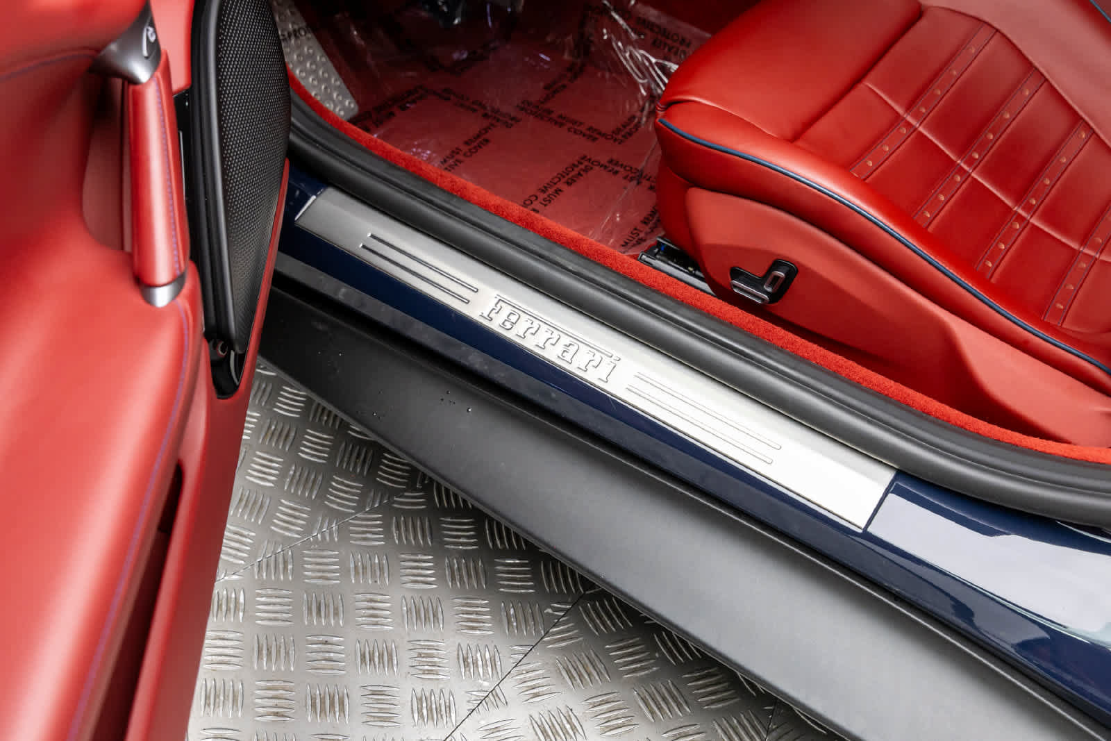 Used 2021 Ferrari Roma RWD image 30
