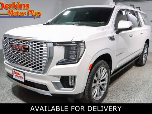 Used 2024 GMC Yukon XL Denali w/ Max Trailering Package AWD/4WD image 1