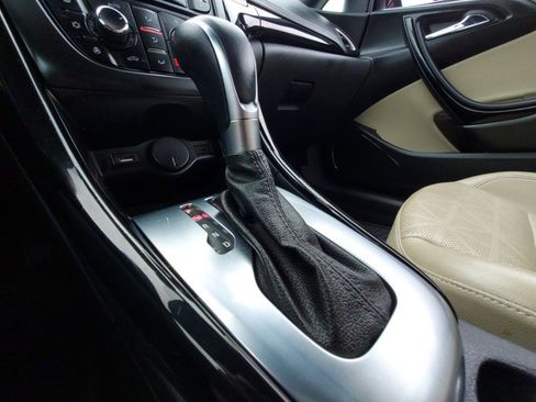 Used 2018 Buick Cascada Premium image 14