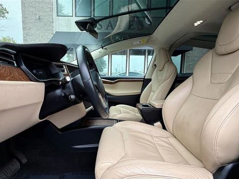 Used 2017 Tesla Model X 100D image 10