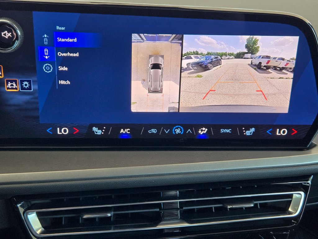 New 2026 Chevrolet Traverse LT w/ Enhanced Driving Package FWD image 14