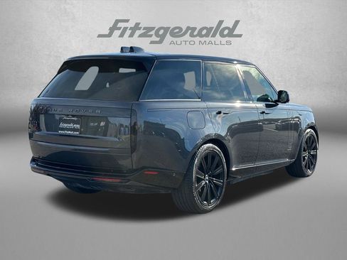 Used 2024 Land Rover Range Rover Autobiography image 5
