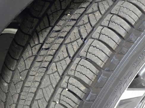 Used 2024 Nissan Murano SV image 8