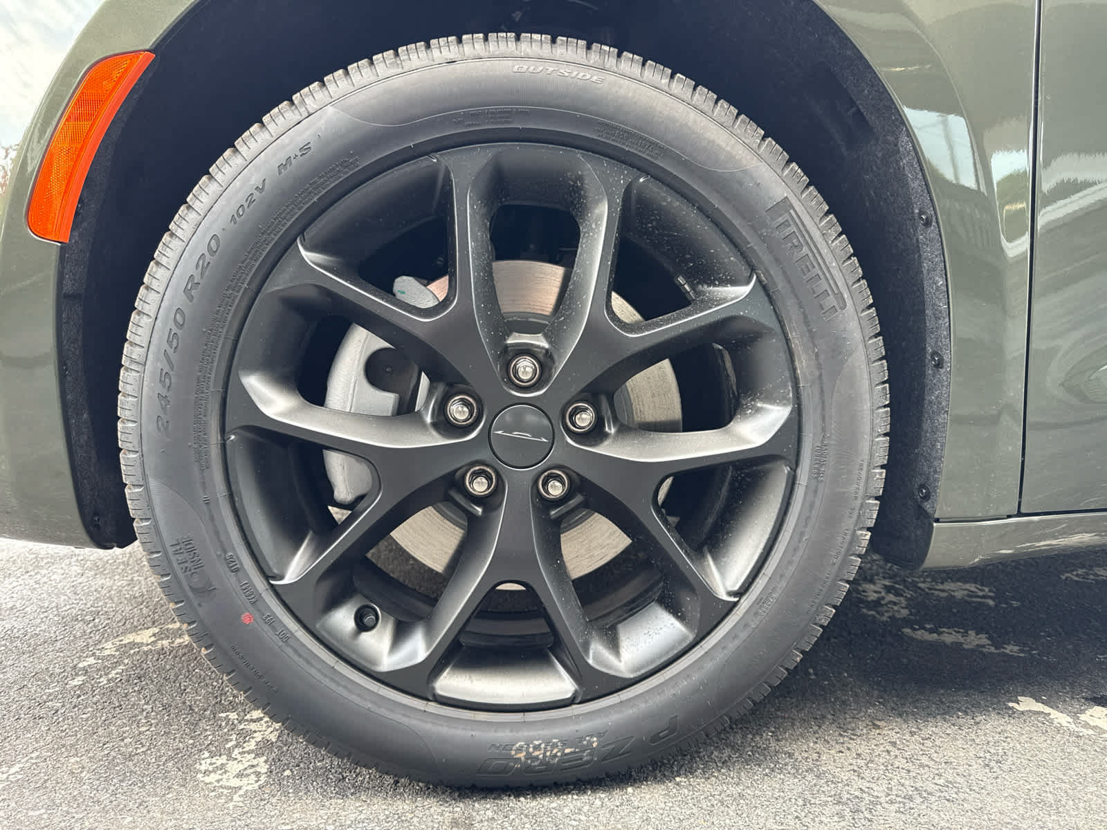 New 2027 Chrysler Pacifica Limited AWD/4WD image 10