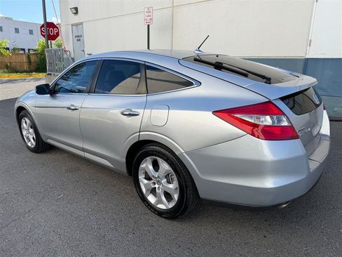 Used 2010 Honda Crosstour EX-L image 9