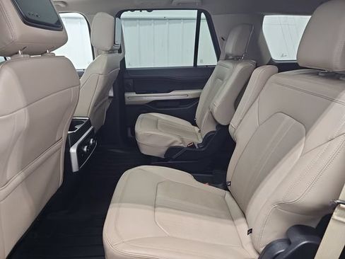 Used 2023 Ford Expedition Limited AWD/4WD image 37