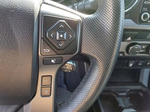 Used 2021 Toyota Tacoma TRD Sport AWD/4WD image 25