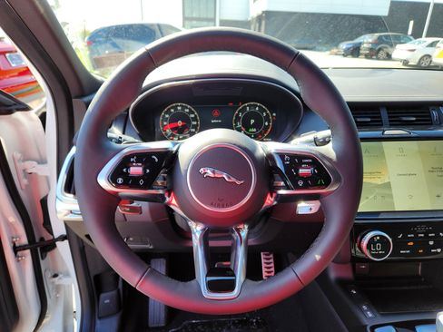 Used 2024 Jaguar E-PACE R-Dynamic SE AWD/4WD image 15