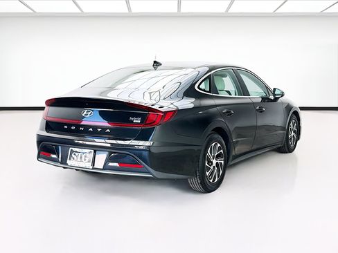 Used 2021 Hyundai Sonata Blue FWD image 4