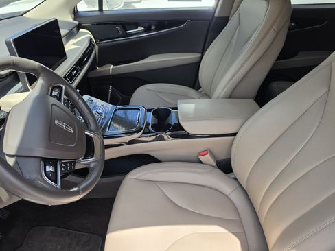 Used 2022 Lincoln Nautilus FWD image 16