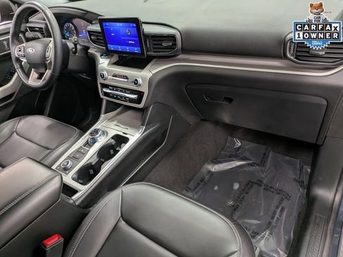 Used 2023 Ford Explorer XLT w/ Equipment Group 202A image 31