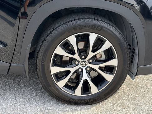 Used 2024 Toyota Grand Highlander AWD Hybrid image 9