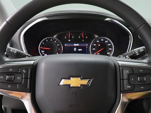 Used 2025 Chevrolet Blazer LT AWD/4WD image 12