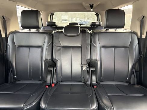 Used 2023 Ford Expedition Max XLT image 31