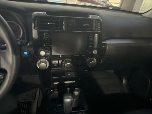 Used 2021 Toyota 4Runner Venture w/ Moonroof Package image 6