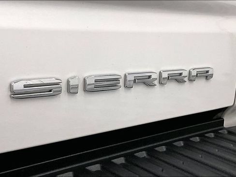 Used 2024 GMC Sierra 1500 Denali Ultimate AWD/4WD image 9