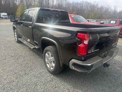 Used 2022 Chevrolet Silverado 2500 LTZ image 5