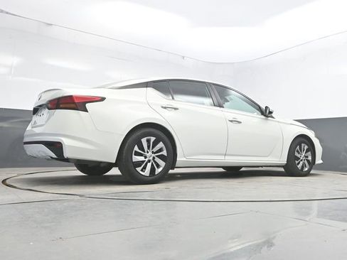 Used 2021 Nissan Altima 2.5 S FWD image 39