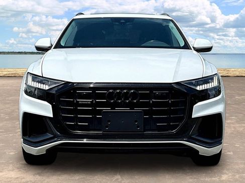 Used 2020 Audi Q8 Premium Plus w/ Premium Plus Package AWD/4WD image 2