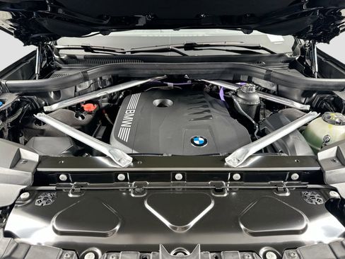 Certified 2026 BMW X7 xDrive40i w/ Climate Comfort Package image 22