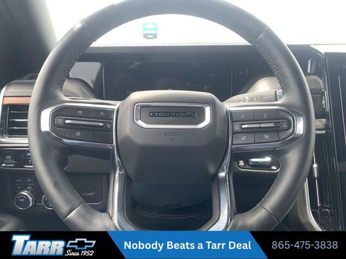 Used 2025 GMC Yukon Denali AWD/4WD image 11