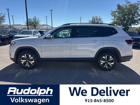New 2026 Volkswagen Atlas SE image 2