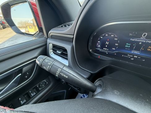 Used 2022 Chevrolet Tahoe RST w/ Luxury Package image 26