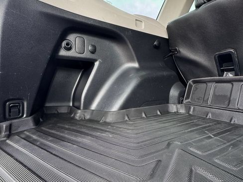 Used 2017 Subaru Forester 2.5i w/ Popular Package #2A AWD/4WD image 11