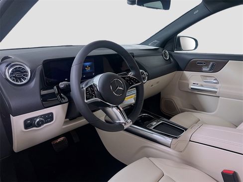 New 2026 Mercedes-Benz GLA 250 GLA 250 image 10