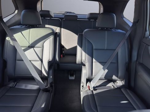 New 2026 GMC Acadia Elevation image 22