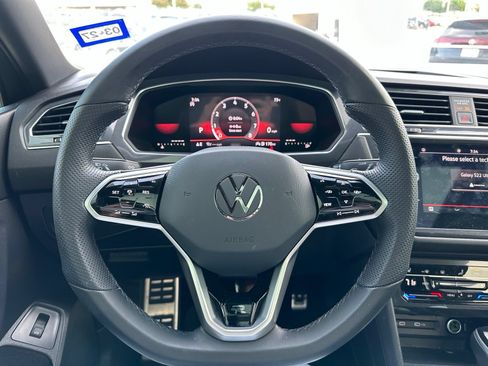 Certified 2024 Volkswagen Tiguan SE R-Line FWD image 7
