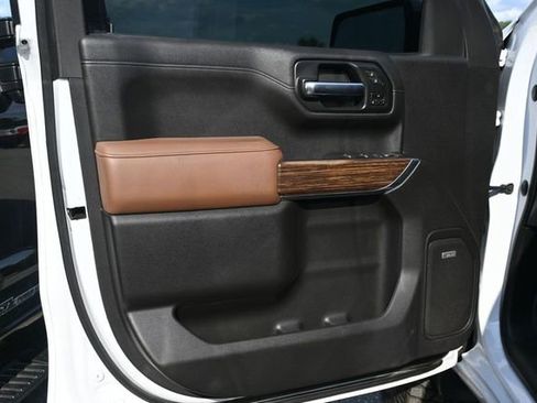 Used 2024 Chevrolet Silverado 3500 High Country w/ High Country Premium Package AWD/4WD image 13