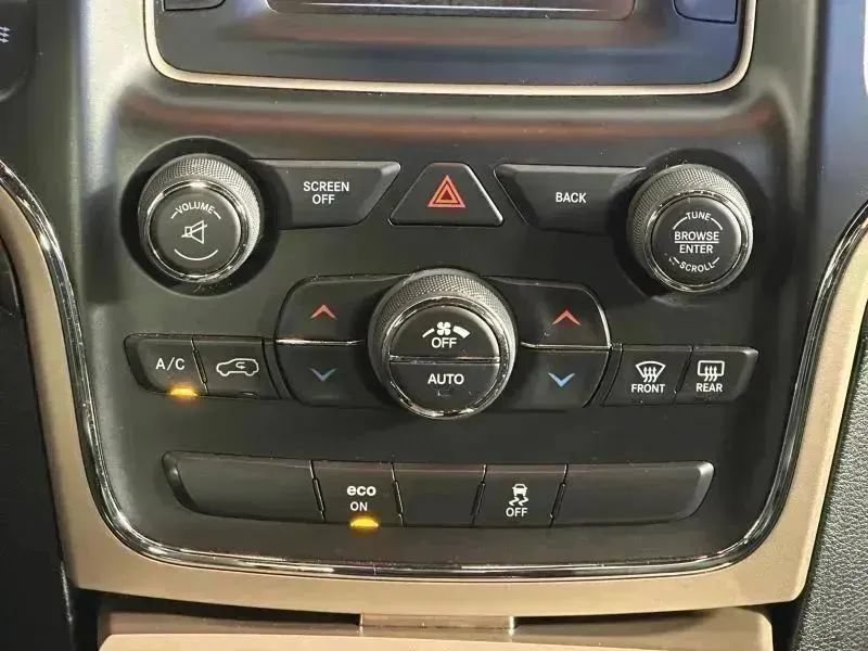 Used 2015 Jeep Grand Cherokee Laredo w/ Quick Order Package 23E AWD/4WD image 32