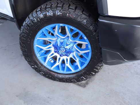 Used 2021 Chevrolet Silverado 2500 W/T w/ WT Convenience Package image 3