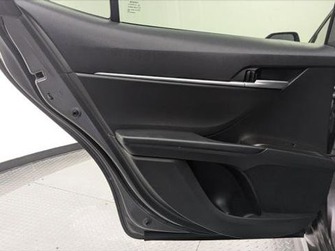 Used 2024 Toyota Camry SE w/ Convenience Package image 14