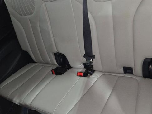Used 2023 Hyundai Palisade Limited image 9