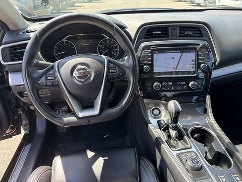 Used 2017 Nissan Maxima 3.5 SV FWD image 17