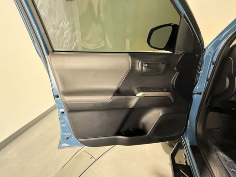 Used 2019 Toyota Tacoma SR5 image 24