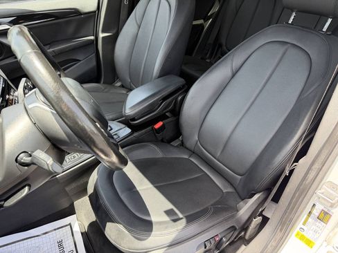 Used 2018 BMW X1 sDrive28i FWD image 17