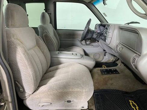 Used 1998 Chevrolet Silverado 1500 4x4 Extended Cab w/ Preferred Equipment Group 2 image 32