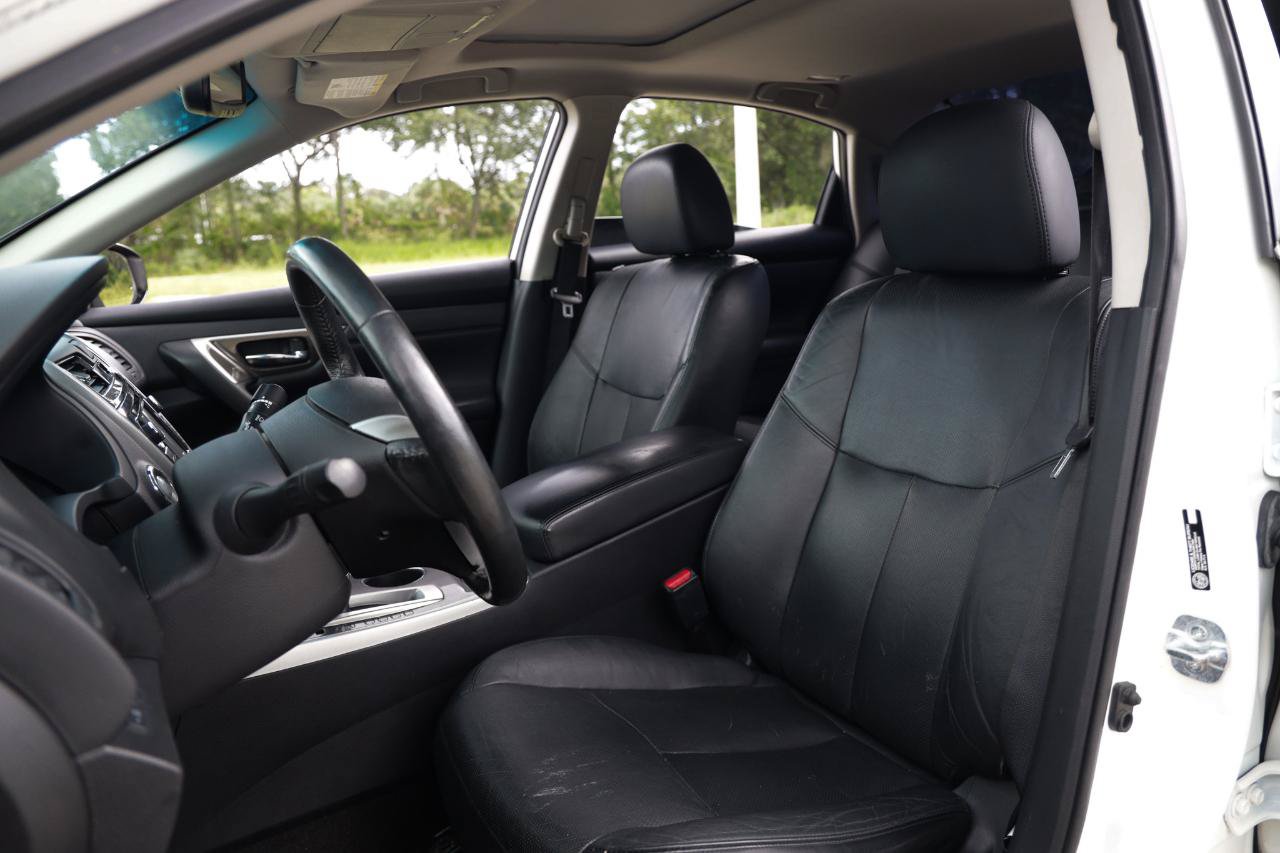 Used 2015 Nissan Altima 2.5 SL w/ Technology Package FWD image 6