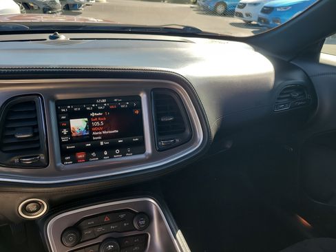 Used 2022 Dodge Challenger R/T w/ Plus Package image 18