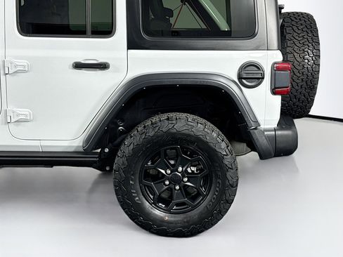 Used 2023 Jeep Wrangler Unlimited Rubicon 4xe AWD/4WD image 40