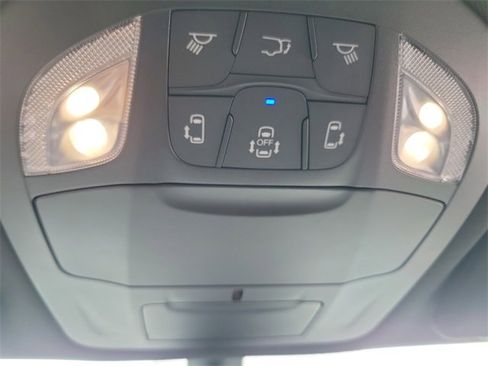 New 2023 Chrysler Pacifica Touring-L w/ S Appearance Package image 30