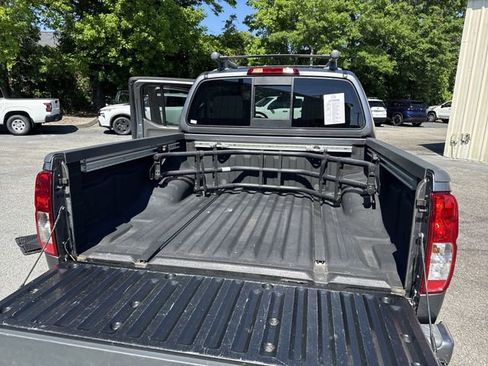 Used 2020 Nissan Frontier PRO-4X w/ Pro-4x Utility Package AWD/4WD image 12