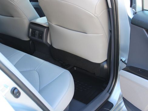 Used 2023 Toyota Camry XLE image 39